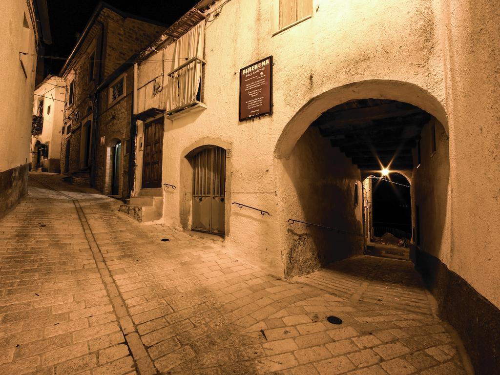 ホテル I Templari Di Alberona エクステリア 写真
